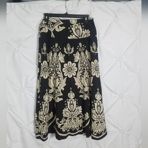 Bandolino Black and Cream Patterned A-Line Skirt